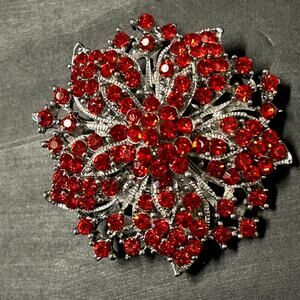 Vintage Red Faceted Crystal Rhinestones Silver Toned Flower Brooch